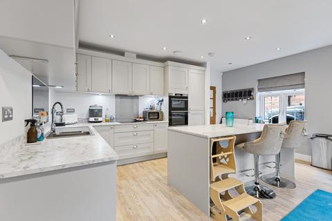 3 bedroom detached house for sale, Westfield Rise, Wakefield, WF2