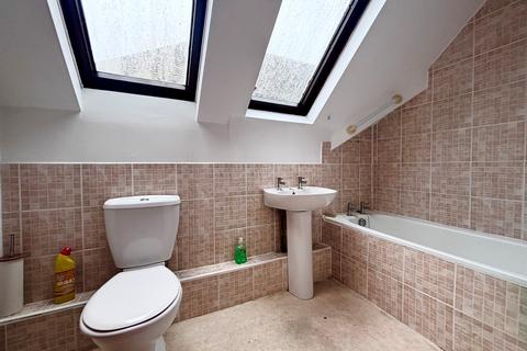 3 bedroom apartment to rent, Waddesdon, Aylesbury, HP18
