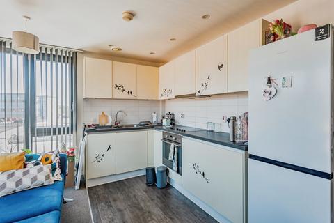 1 bedroom apartment for sale, Queensway, Redhill
