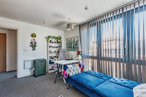 1 bedroom apartment for sale, Queensway, Redhill