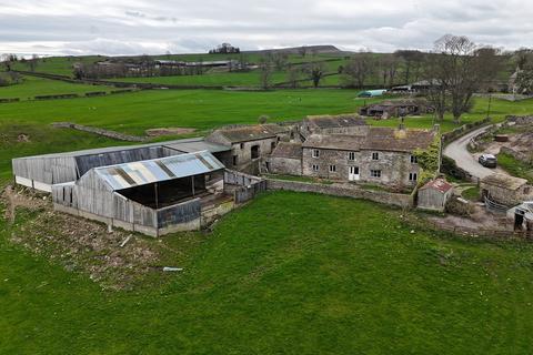 4 bedroom property with land for sale, Lowgill Farm, Agglethorpe, Leyburn