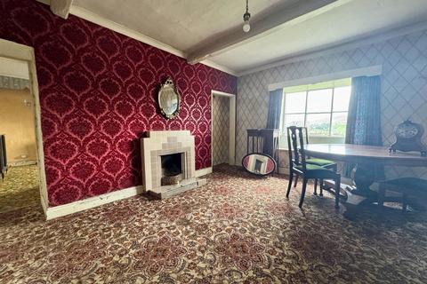4 bedroom property with land for sale, Lowgill Farm, Agglethorpe, Leyburn
