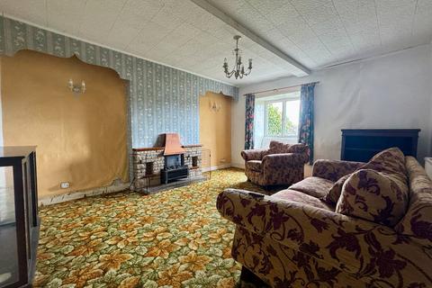 4 bedroom property with land for sale, Lowgill Farm, Agglethorpe, Leyburn
