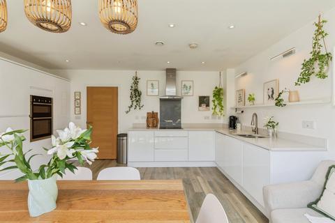 4 bedroom semi-detached house for sale, Mulberry Way, Bath