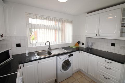2 bedroom apartment for sale, Tyrells Close, Upminster RM14
