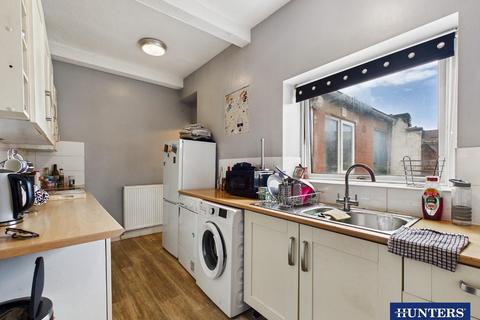 2 bedroom end of terrace house for sale, Church Place, Carlisle, CA3