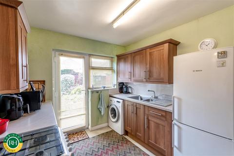 3 bedroom detached bungalow for sale, All Hallowes Drive, Tickhill, Doncaster