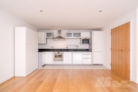 2 bedroom apartment for sale, Winchester Road, London NW3