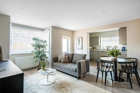 2 bedroom detached bungalow for sale, Lower Road Fetcham KT22