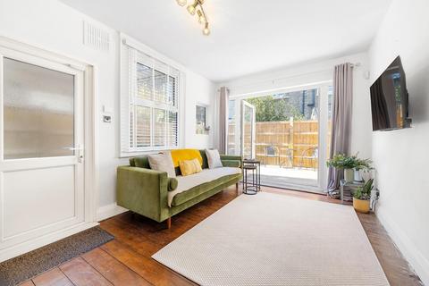 2 bedroom flat for sale, Morrish Road, SW2