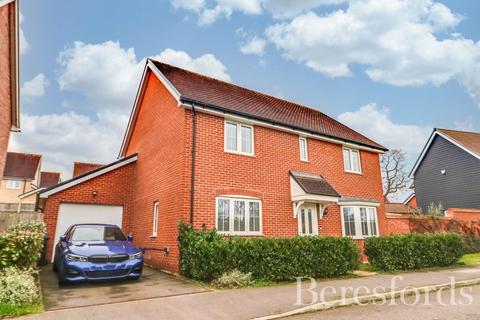 4 bedroom detached house for sale, Townrow Avenue, Braintree, CM7