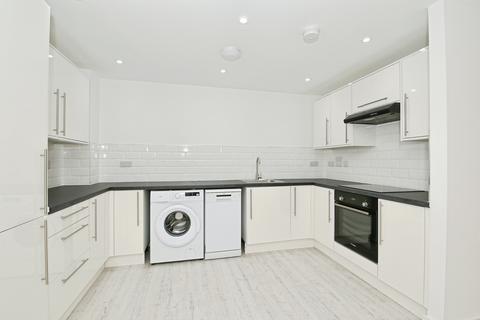 2 bedroom apartment to rent, Armstrong House, East Station Road, Peterborough