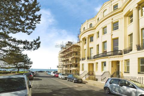 1 bedroom ground floor flat for sale, Brunswick Square, Hove