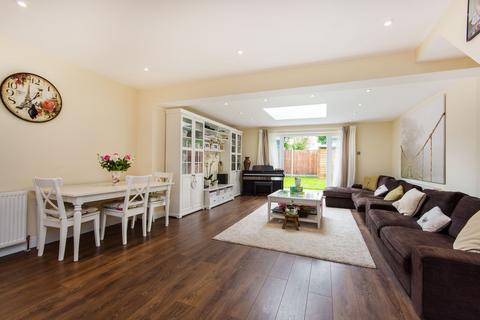 4 bedroom terraced house to rent, Salem Place, Central Croydon, Croydon, CR0