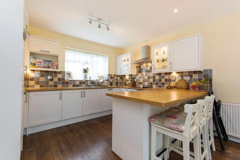 4 bedroom terraced house to rent, Salem Place, Central Croydon, Croydon, CR0