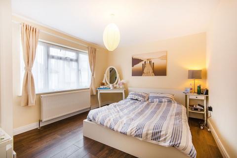 4 bedroom terraced house to rent, Salem Place, Central Croydon, Croydon, CR0
