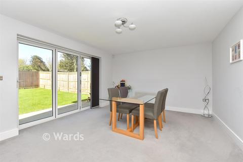 4 bedroom detached house for sale, The Tracies, Sittingbourne ME9