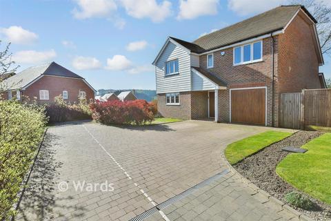 4 bedroom detached house for sale, The Tracies, Sittingbourne ME9