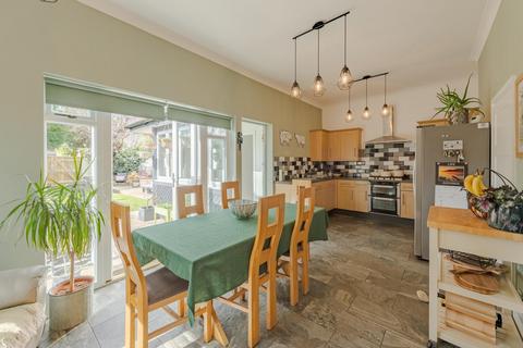 4 bedroom semi-detached house for sale, Shrubbery Street, Kidderminster, Kidderminster, DY10