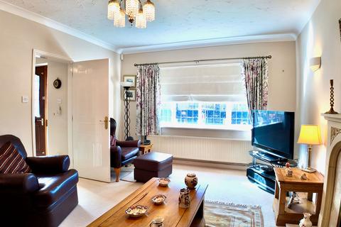 4 bedroom detached house for sale, Tir-Berllan, Oakdale, NP12