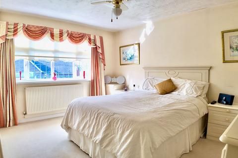 4 bedroom detached house for sale, Tir-Berllan, Oakdale, NP12
