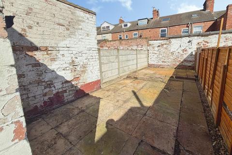 2 bedroom terraced house for sale, New Street, Grantham, NG31