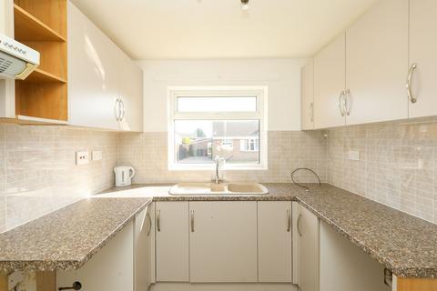 2 bedroom semi-detached house for sale, Kestrel Drive, Sheffield S21