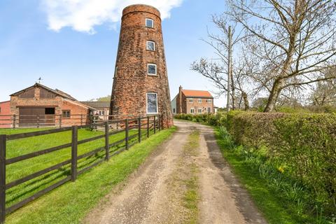 2 bedroom detached house for sale, Wrancarr Lane, Moss, Doncaster