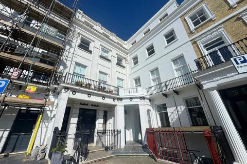 Apartment - Sussex Square, Brighton.