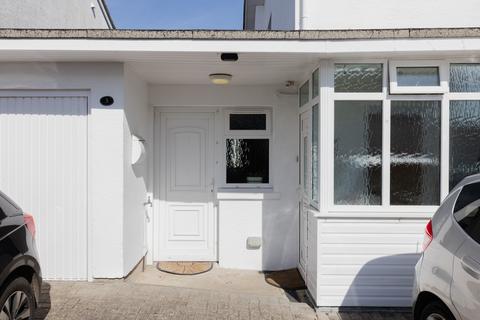 4 bedroom semi-detached house for sale, La Pouquelaye, St. Helier, Jersey