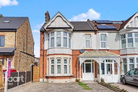 4 bedroom semi-detached house for sale, Coventry Road, Ilford