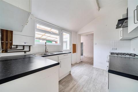 2 bedroom semi-detached house for sale, Stoke Fields, Guildford