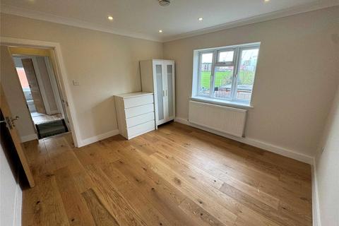 4 bedroom apartment to rent, Cotswold Gardens, London, NW2