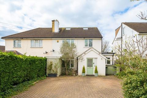 Uxbridge Road, Hampton Hill TW12