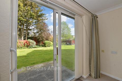 1 bedroom ground floor flat for sale, Chadwell Heath Lane, Chadwell Heath, Essex