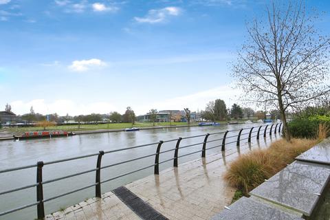 1 bedroom apartment to rent, East Station Road, Fletton Quays, PETERBOROUGH