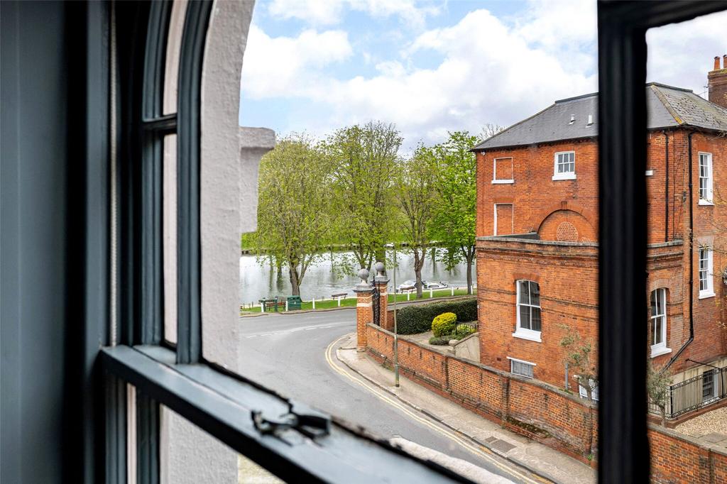 Views Onto River
