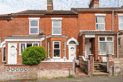 2 bedroom terraced house for sale, Knowsley Road, Norwich