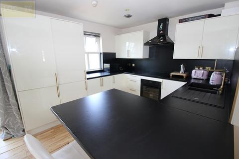 2 bedroom apartment for sale, Bridgewater Court, Longford Road
