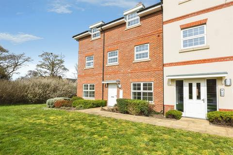 2 bedroom apartment for sale, Hayes Drive, Three Mile Cross, Reading
