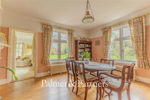 3 bedroom detached house for sale, Thurleston Lane, Ipswich, Suffolk, IP1