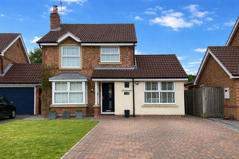 3 bedroom detached house to rent, Boswell Close, Mansfield, NG18 4BZ