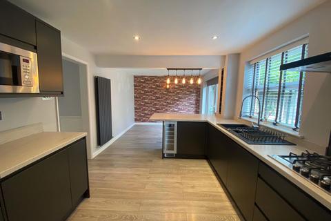 3 bedroom detached house to rent, Boswell Close, Mansfield, NG18 4BZ