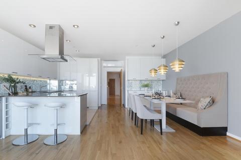 3 bedroom apartment for sale, Vertex Tower, 3 Harmony Place, London, SE8