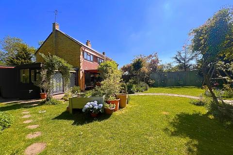 Scotts Farm Road, Ewell