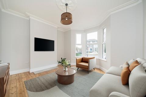 3 bedroom terraced house for sale, Shooters Hill Road, Blackheath, London, SE3