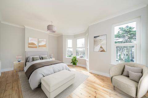 3 bedroom terraced house for sale, Shooters Hill Road, Blackheath, London, SE3