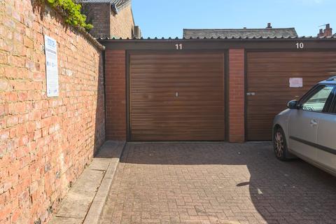 2 bedroom flat for sale, Princes Street, Kettering