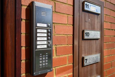 2 bedroom flat for sale, Princes Street, Kettering