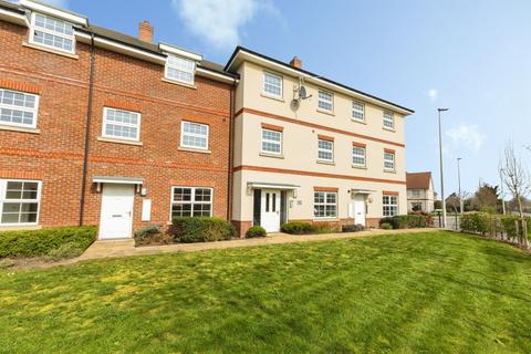 2 bedroom apartment for sale, Hayes Drive, Three Mile Cross, Reading